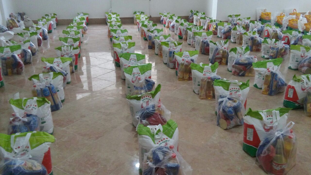 اهدای ۲۴۰۰ بسته غذایی به مددجویان انجمن حمایت از زندانیان نیشابور