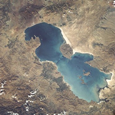 کاهش حجم آب دریاچه ارومیه در پی کاهش بارندگیها