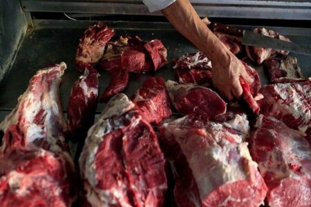 کشف ۱۳۵۰ کیلوگرم گوشت غیر مجاز در سراب