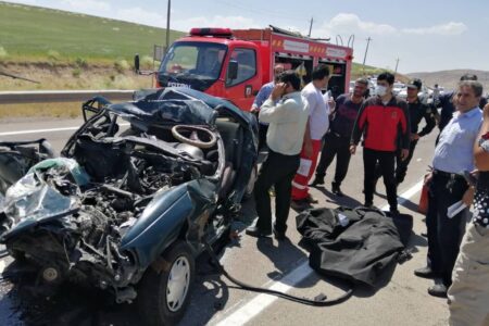 حادثه رانندگی در گردنه صایین جاده نیر – سراب دو کشته و سه مصدوم برجای گذاشت